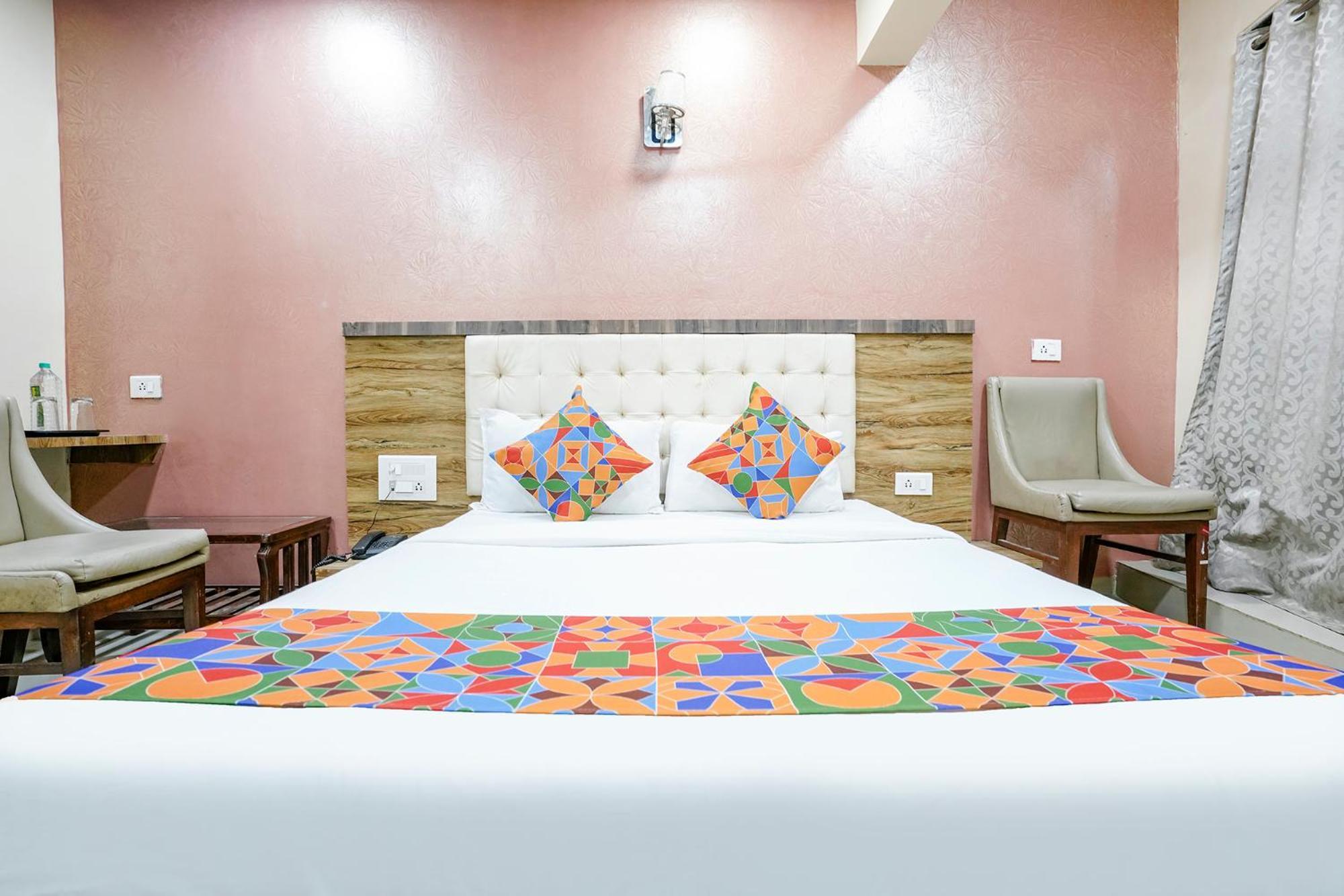 Fabexpress Sarah Gold - Nr Nesco Exhibition Center Hotel Mumbai  Buitenkant foto