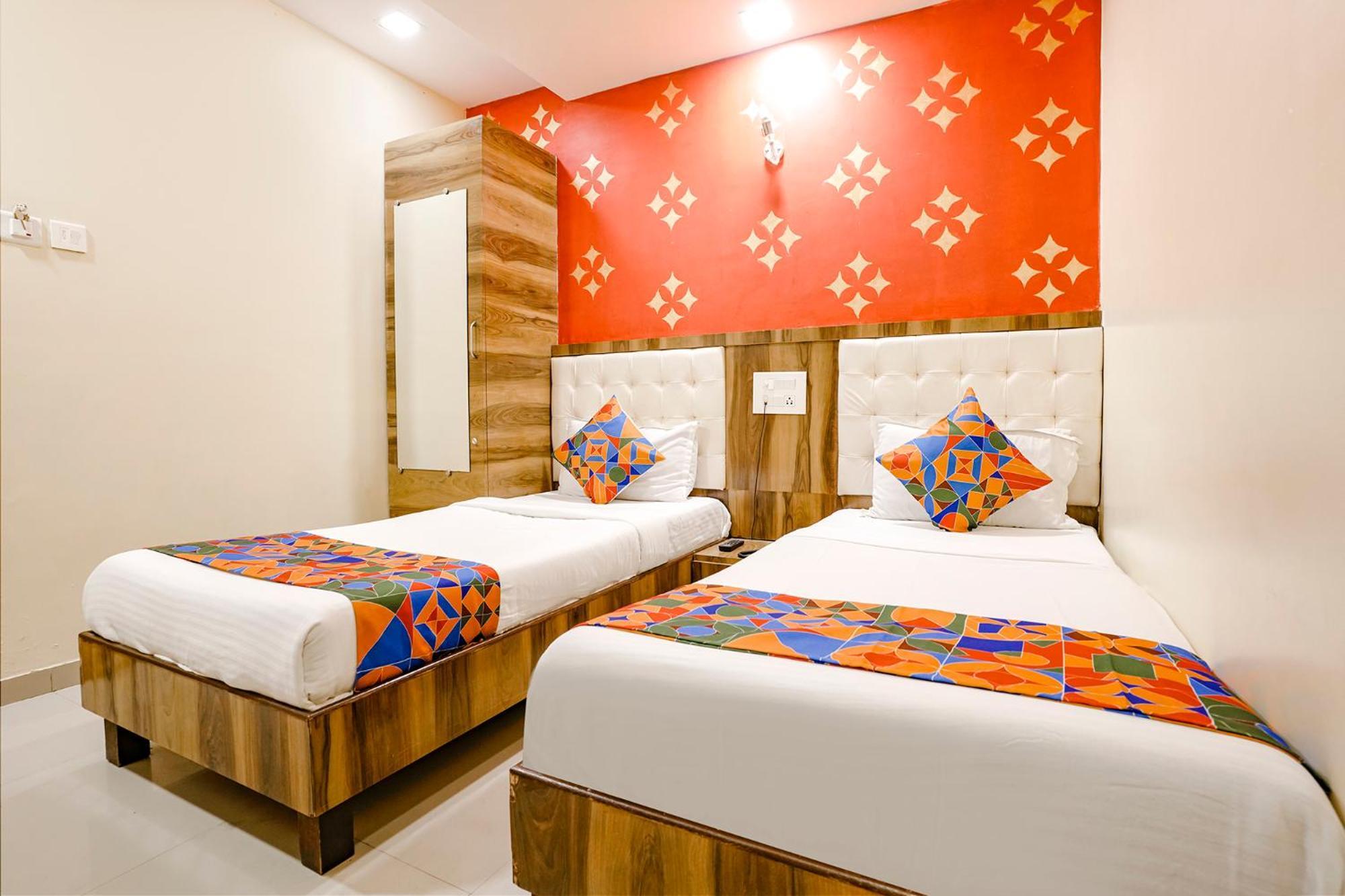 Fabexpress Sarah Gold - Nr Nesco Exhibition Center Hotel Mumbai  Buitenkant foto