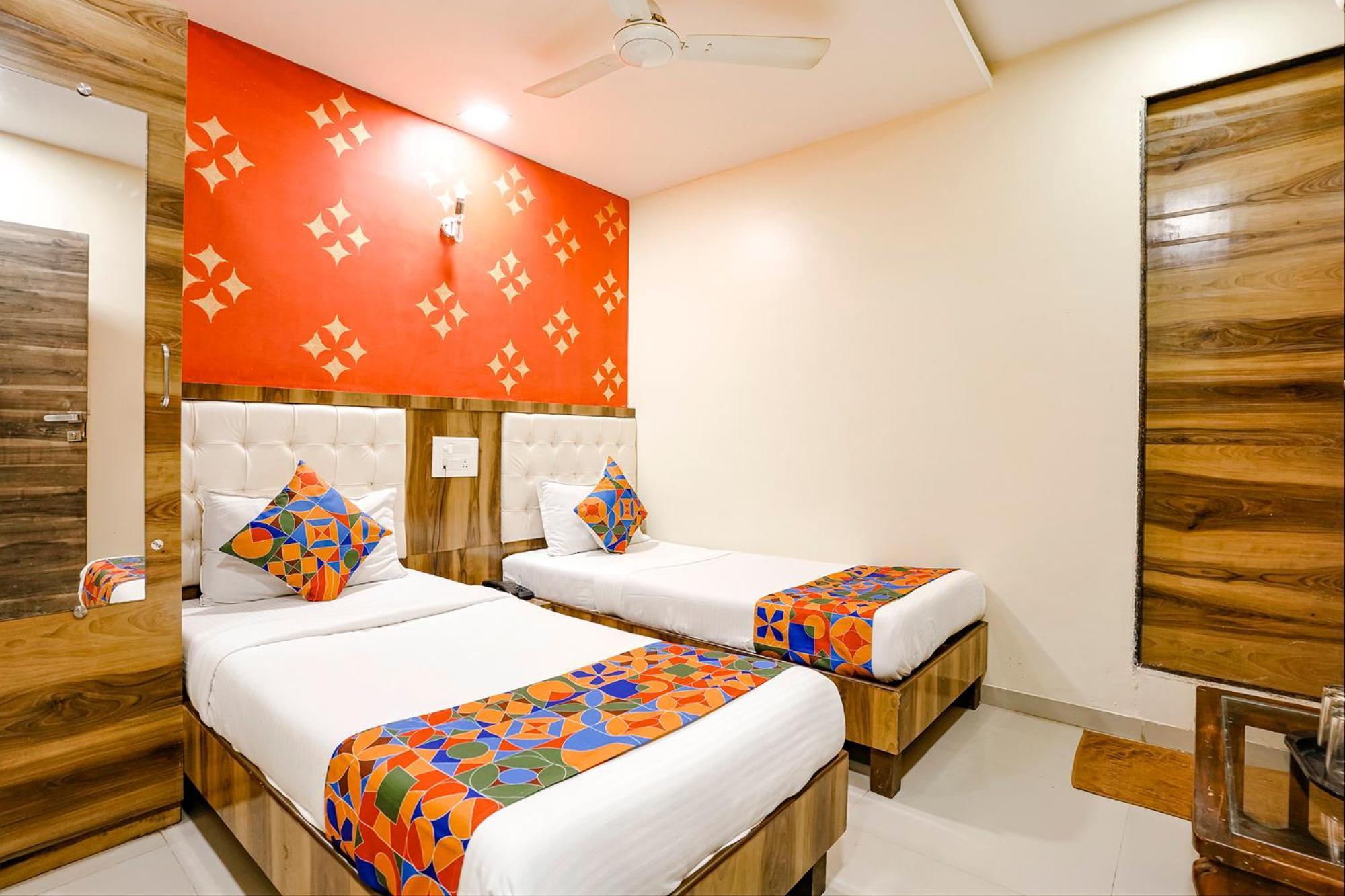 Fabexpress Sarah Gold - Nr Nesco Exhibition Center Hotel Mumbai  Buitenkant foto
